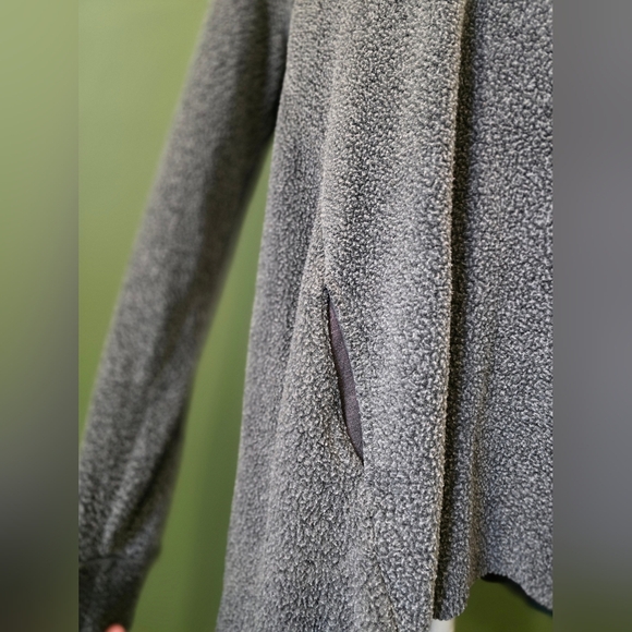 Aerie Just Add Leggings Gray Knit Sweater With Pockets - Picture 3 of 8